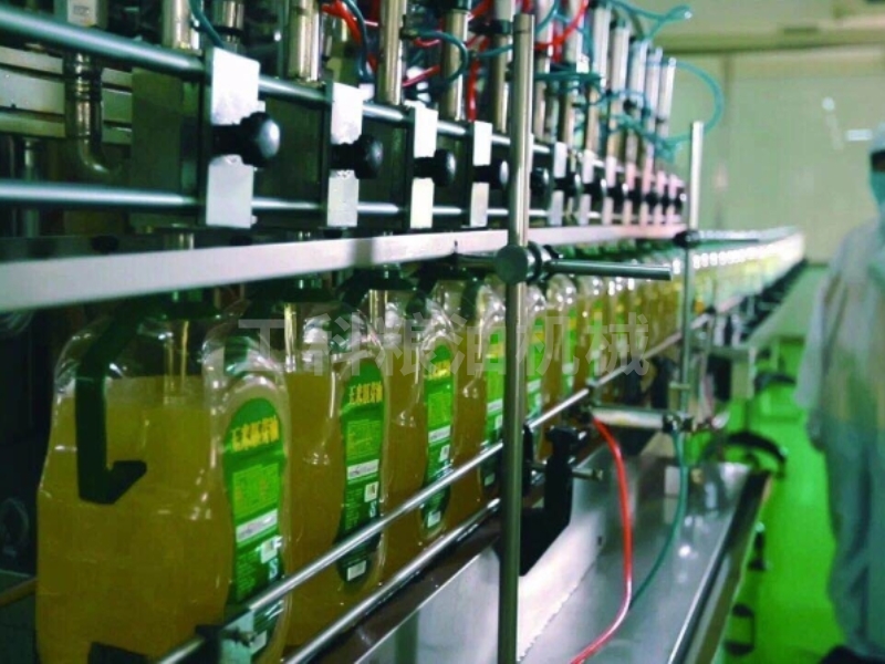 10.120吨玉米油灌装工段